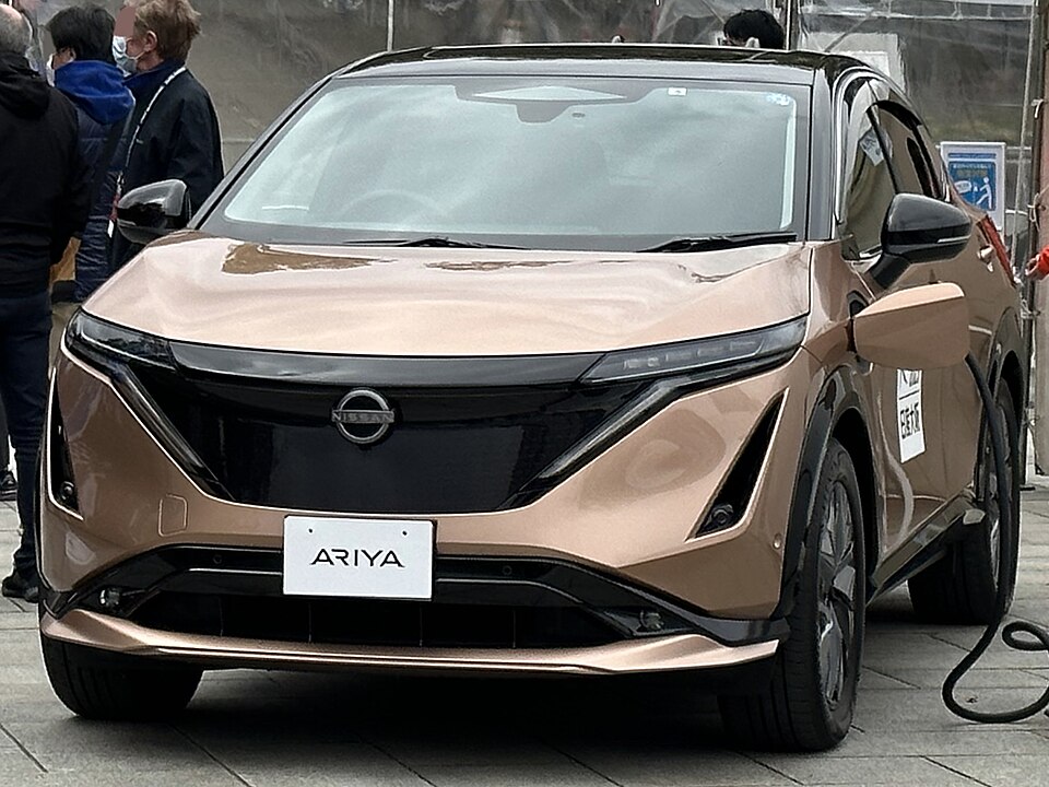 日産 アリア 初代 の外観写真