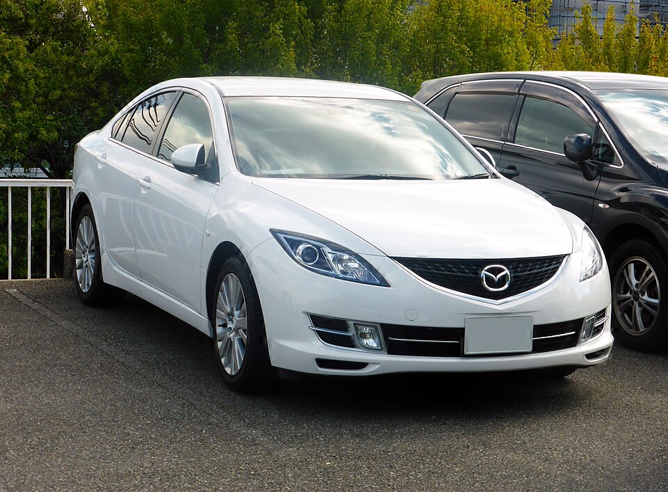 マツダ アテンザ／MAZDA6 2代目 の正面写真