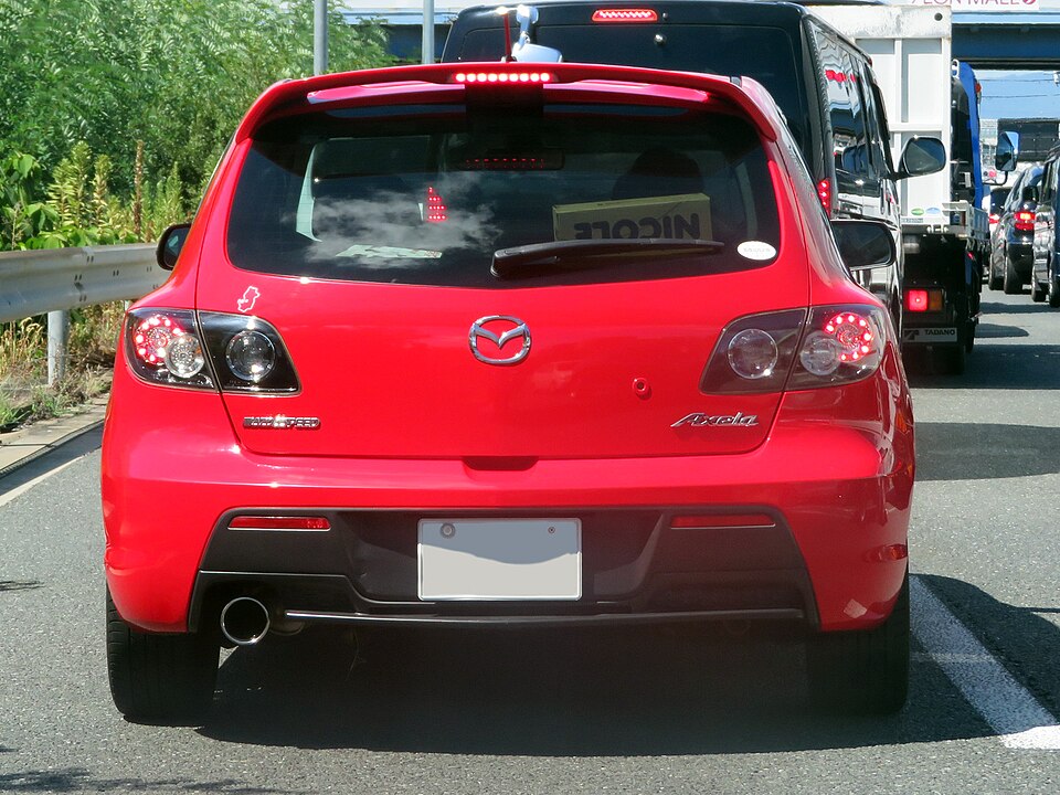 マツダ アクセラ／MAZDA3 初代 の外観写真
