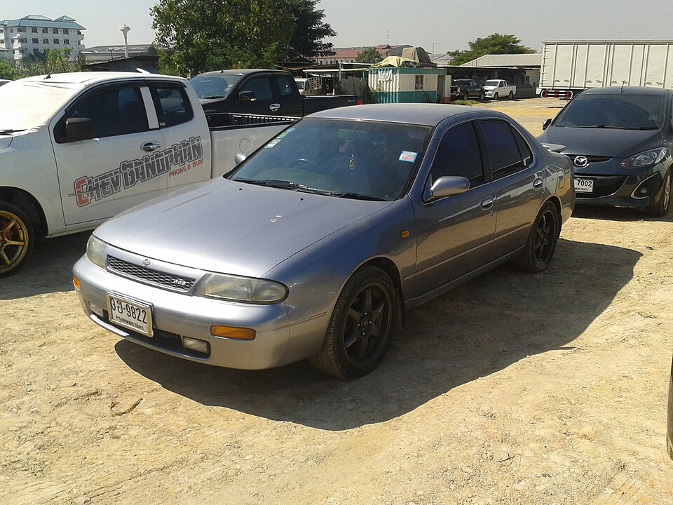 日産 ブルーバード 9代目 通期 の写真