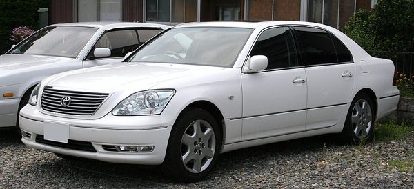 トヨタ セルシオ