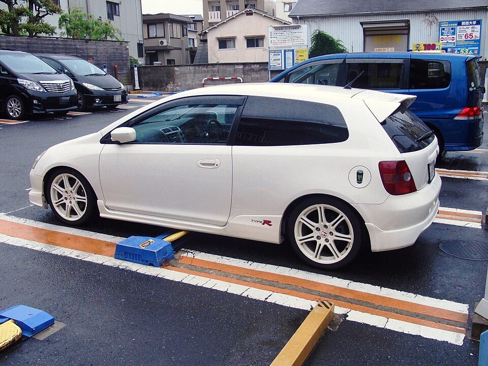 ホンダ シビック 7代目 タイプR の外観写真
