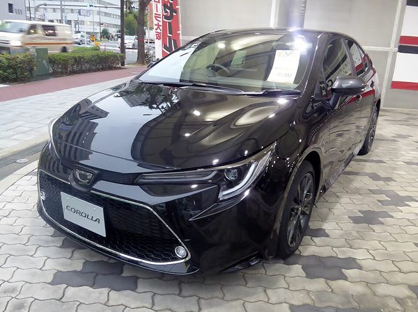 カローラ 12代目 (E210)