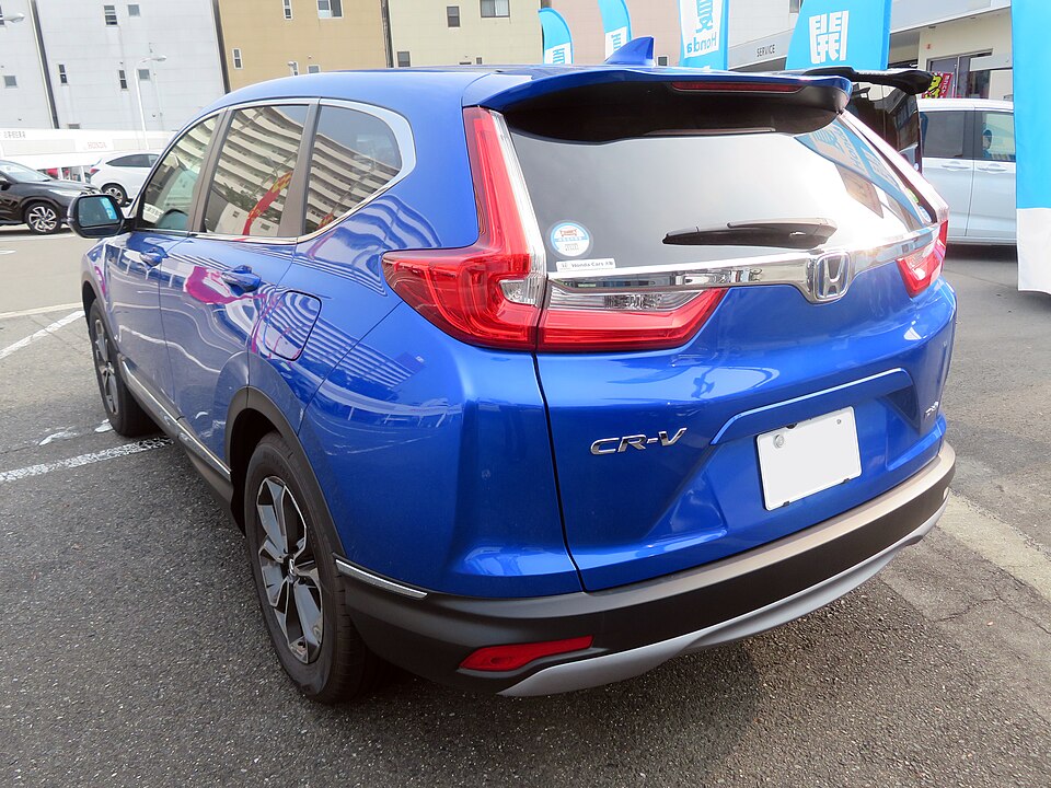 ホンダ CR-V 5代目 の後方写真