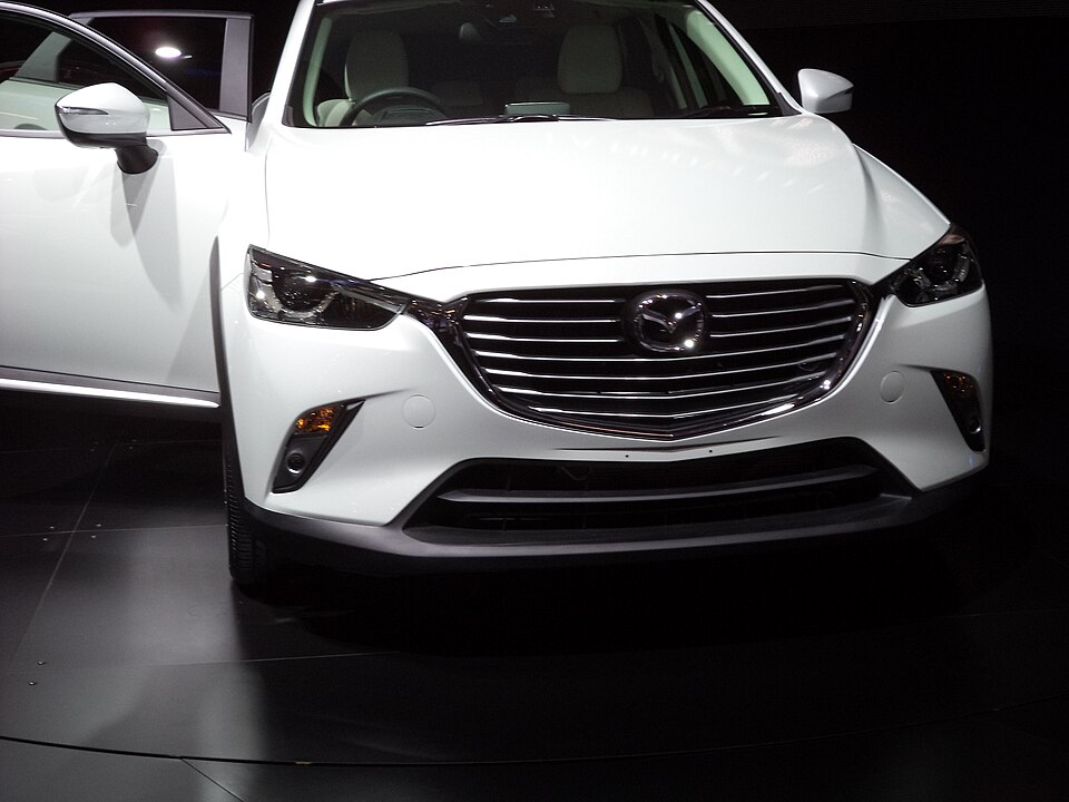 マツダ CX-3 初代 の正面写真