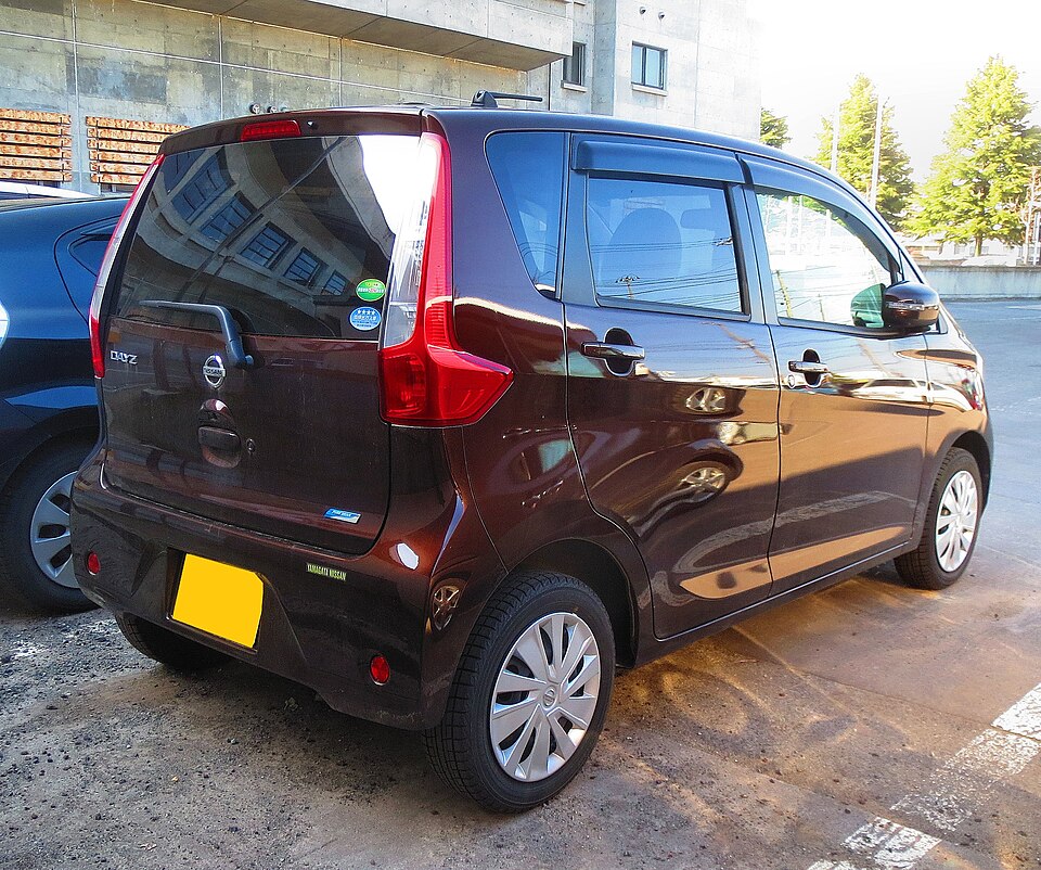 日産 デイズ 初代 の外観写真