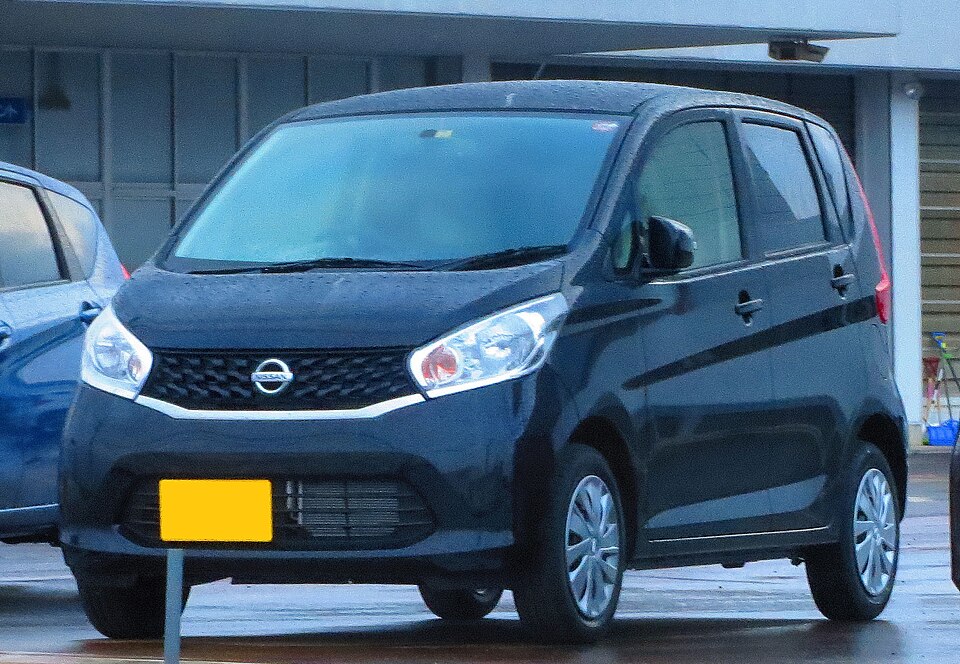 日産 デイズ 初代 の外観写真