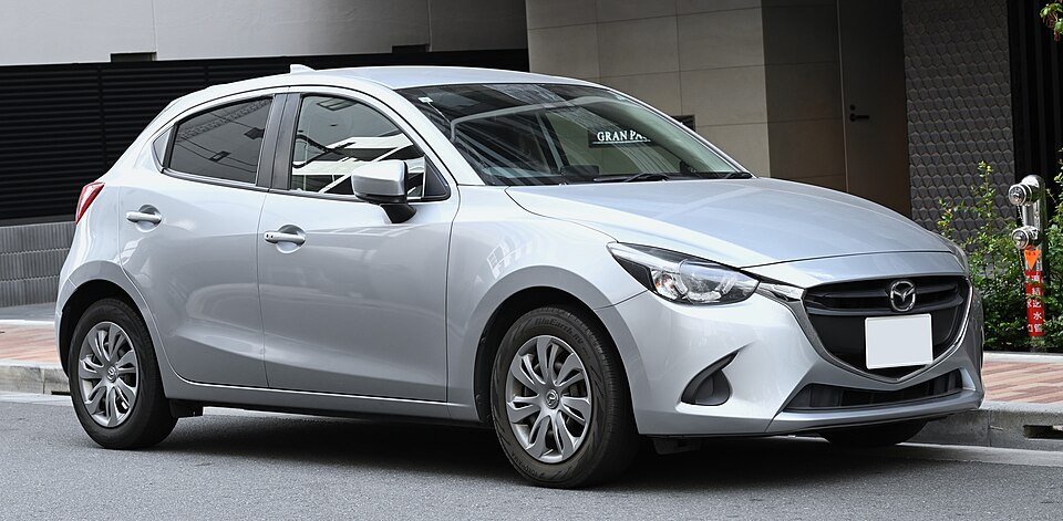 マツダ デミオ／MAZDA2 4代目 の外観写真