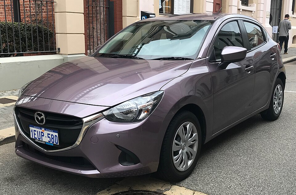 マツダ デミオ／MAZDA2 4代目 の外観写真