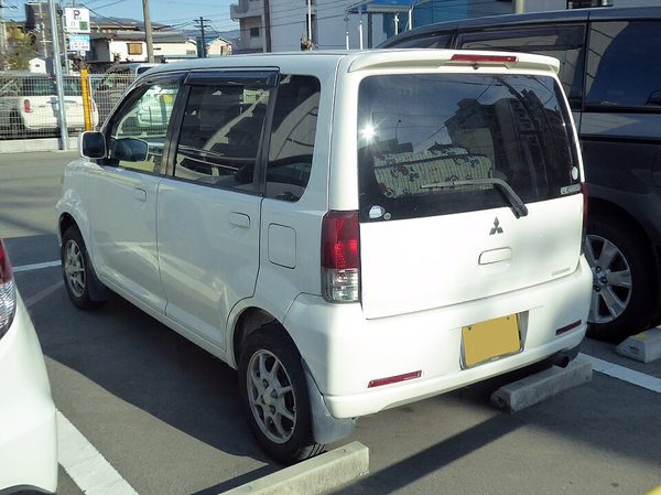 eKワゴン 初代 の後方写真