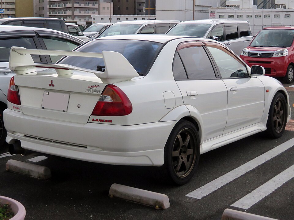 三菱 ランサーエボリューション IV〜VI の外観写真