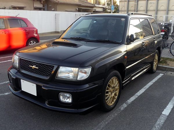 フォレスター 初代 の正面写真