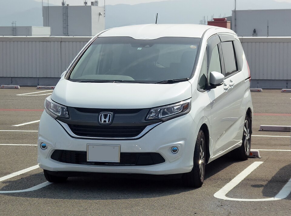 ホンダ フリード 2代目 前期 標準 の写真