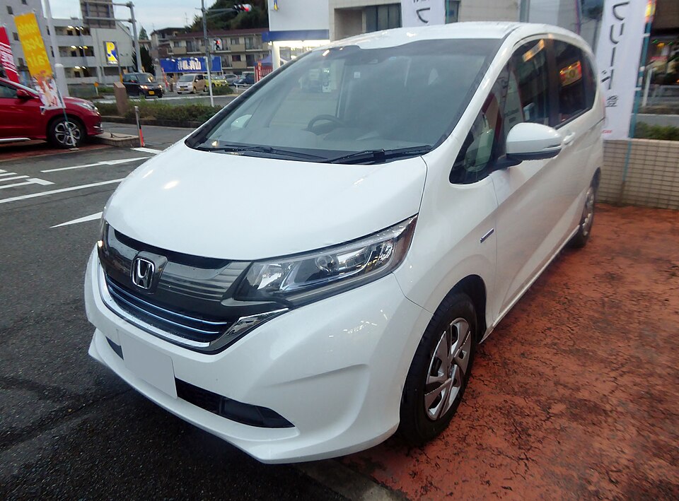 ホンダ フリード 2代目 後期 標準 の写真