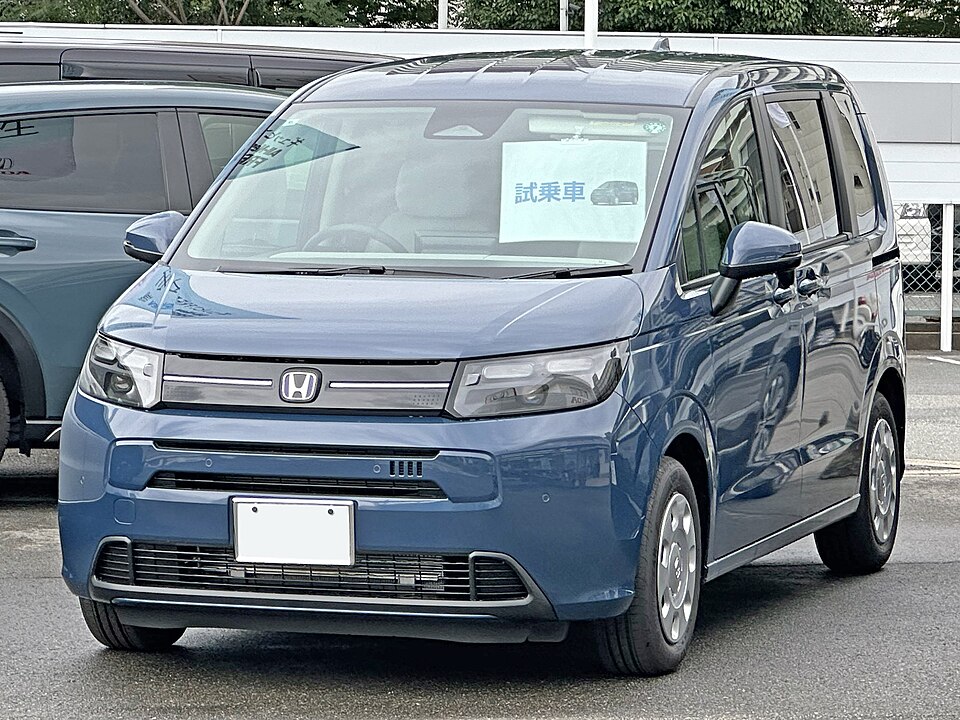 ホンダ フリード 3代目 の外観写真