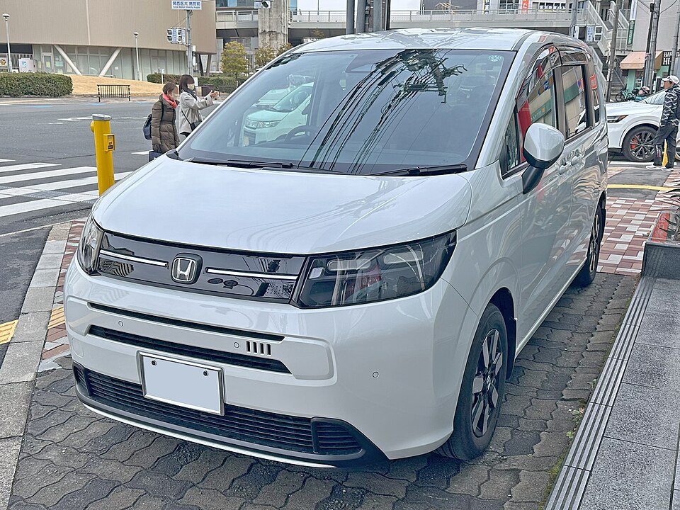 ホンダ フリード 3代目 標準 の写真