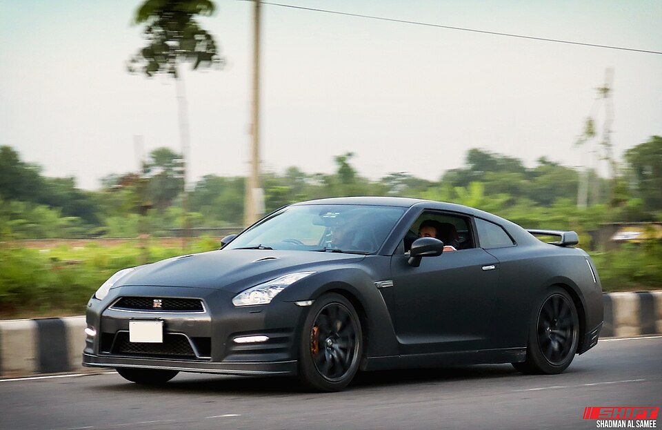 日産 GT-R R35 の外観写真