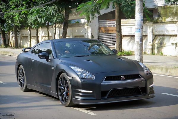 GT-R R35 中期 の顔