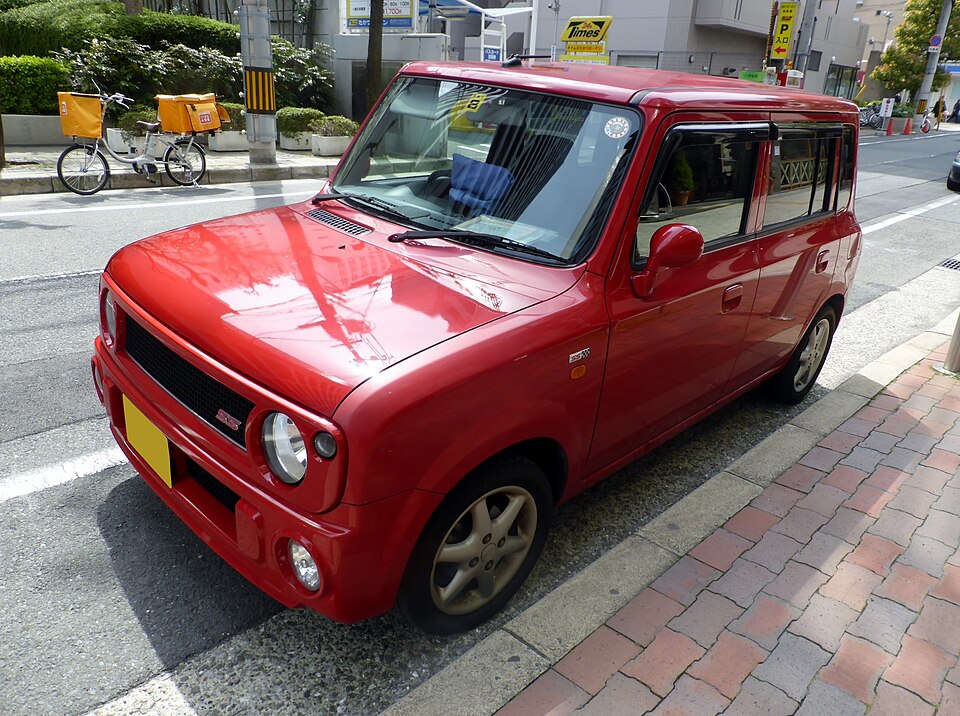 アルトラパン 初代 通期 の顔