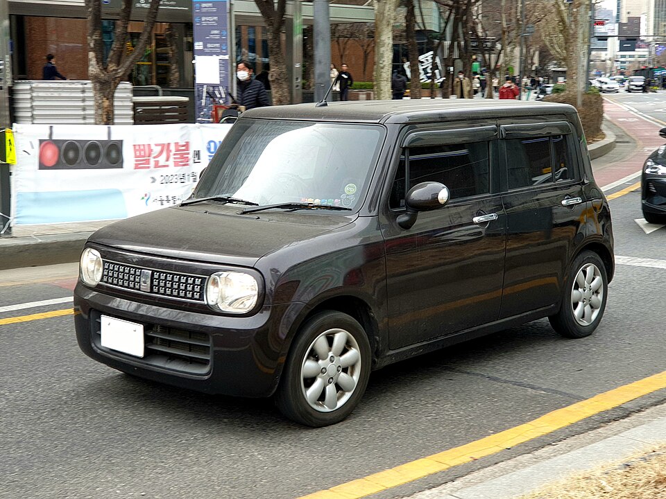 スズキ アルトラパン 2代目 の外観写真