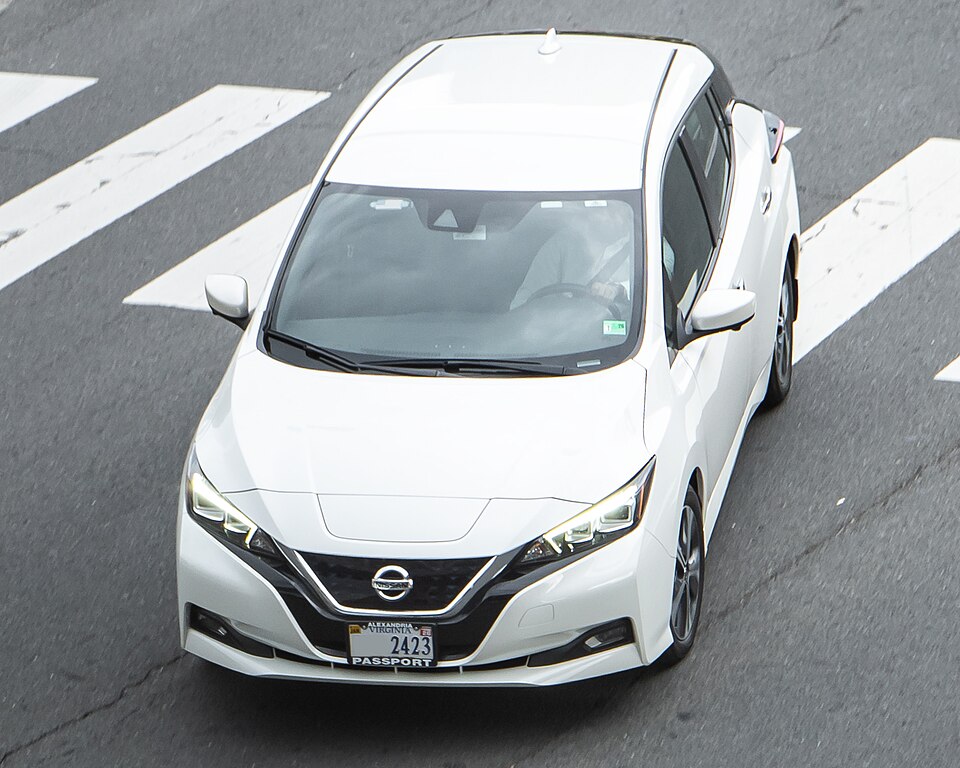 日産 リーフ 2代目 の外観写真