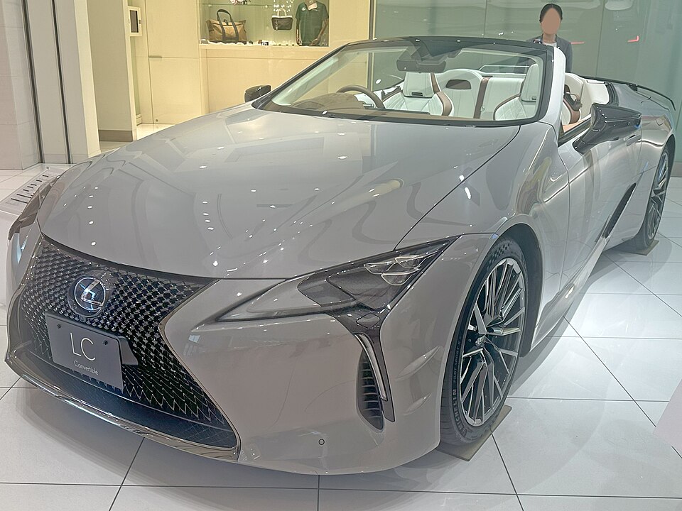 レクサス LC 初代 の正面写真
