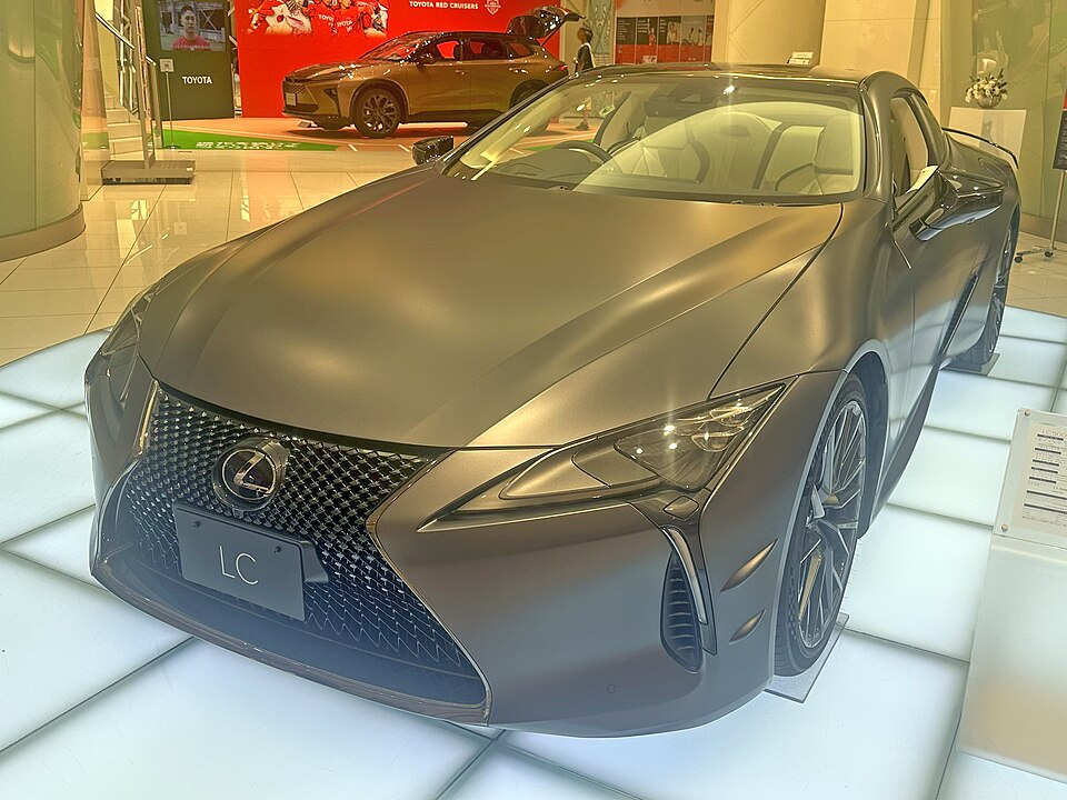 レクサス LC 初代 の正面写真