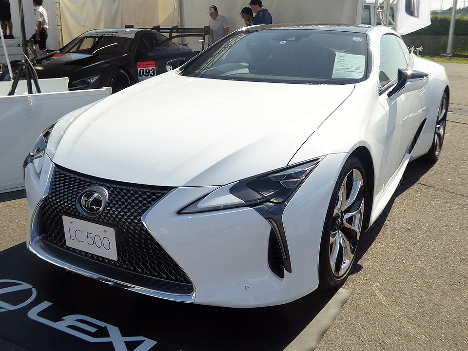 レクサス LC 初代 の正面写真