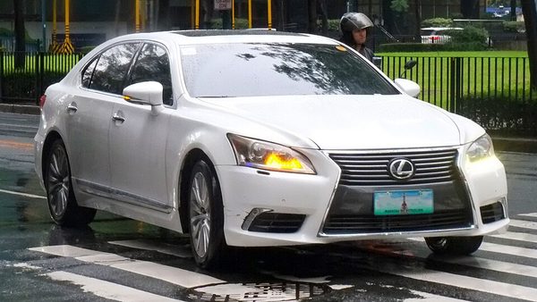 LS 4代目 (XF40)