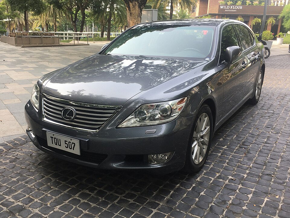 レクサス LS 4代目 (XF40) の外観写真