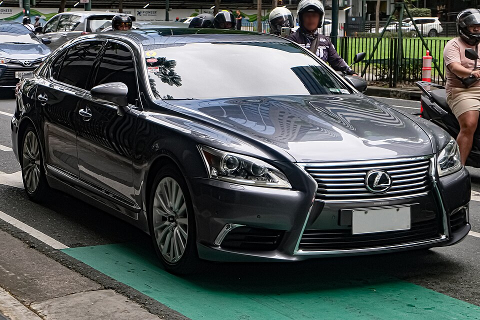 レクサス LS 4代目 (XF40) の外観写真