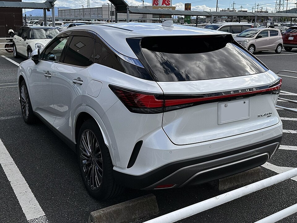 レクサス RX 3代目 (AL30) の後方写真