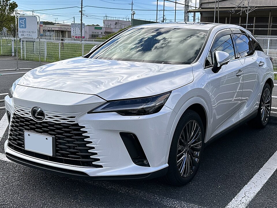 レクサス RX 3代目 (AL30) の斜め前写真