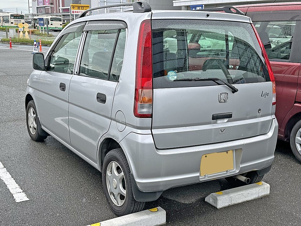 ホンダ ライフ 2代目 の後方写真