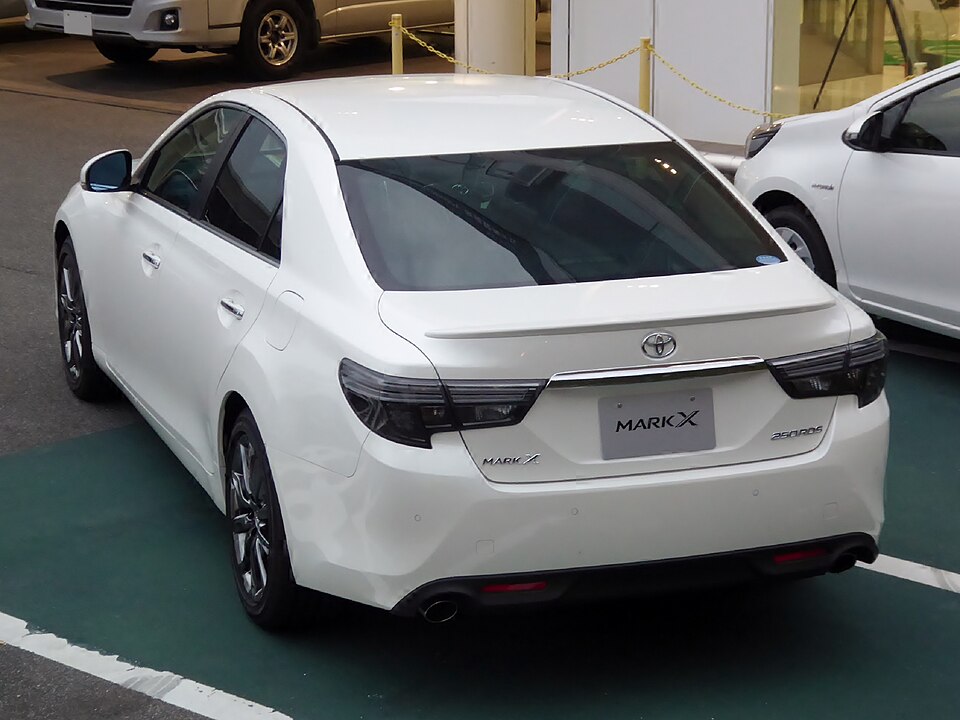 トヨタ マークX 2代目 の外観写真
