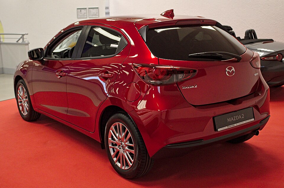 マツダ デミオ/MAZDA2 MAZDA2 (DJ後期) の外観写真