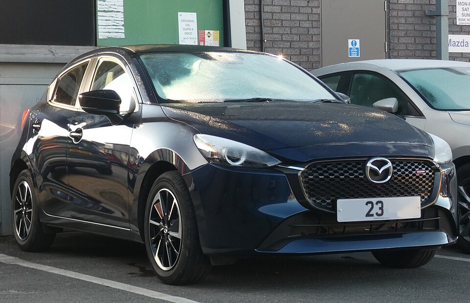マツダ デミオ／MAZDA2 MAZDA2 (DJ後期) の正面写真