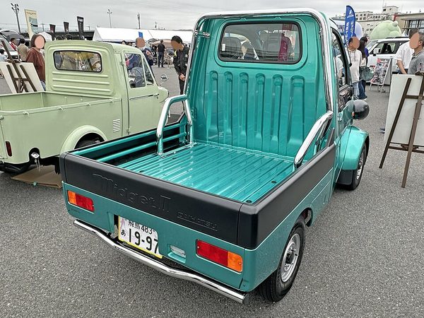 ミゼットII 初代 の後方写真
