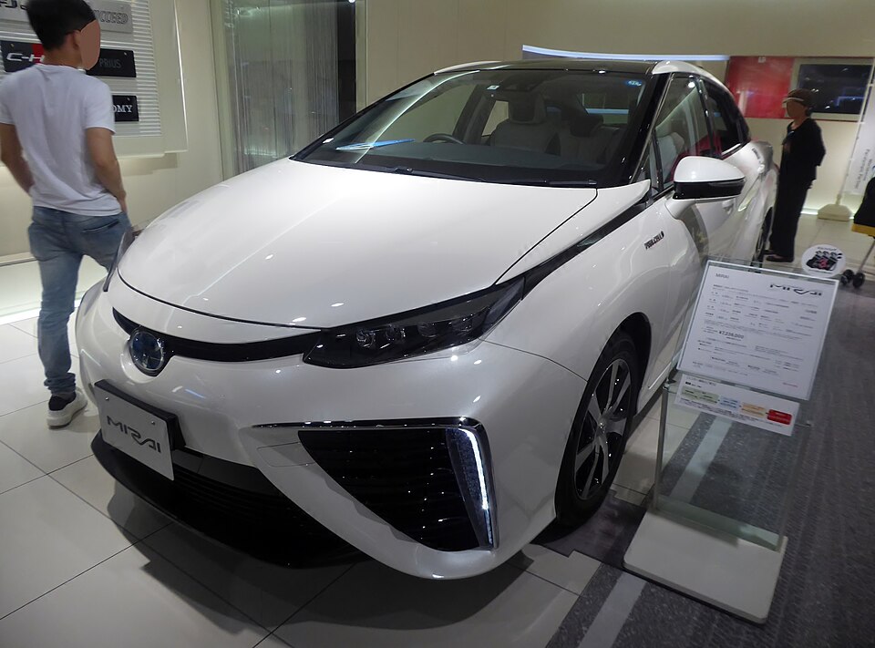 MIRAI 初代 通期 の顔