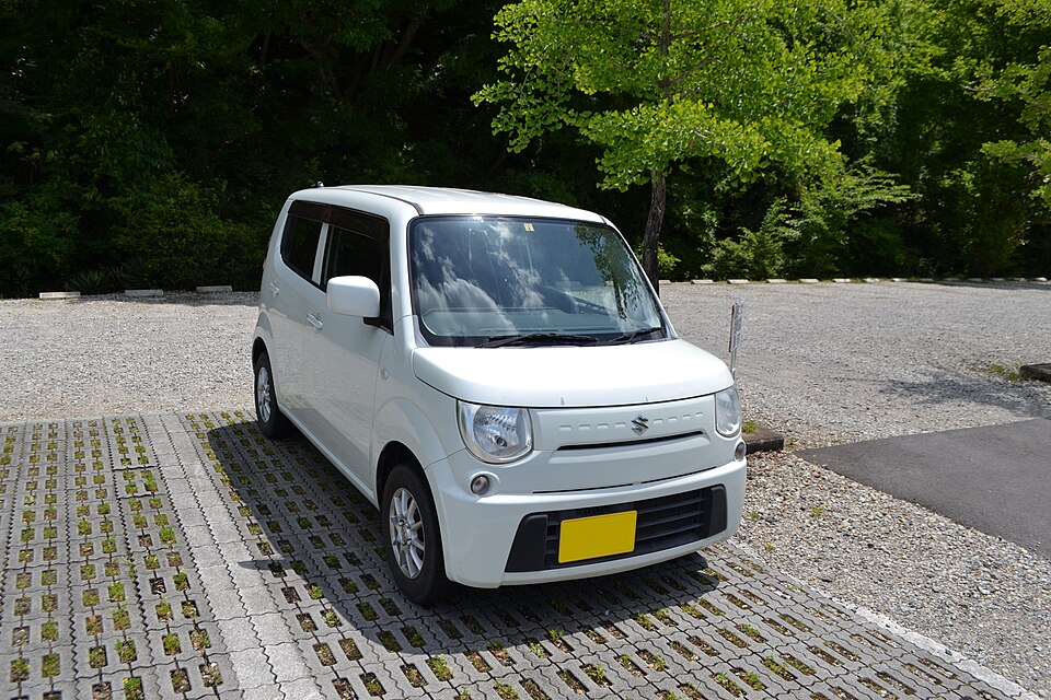 スズキ MRワゴン 3代目 の外観写真