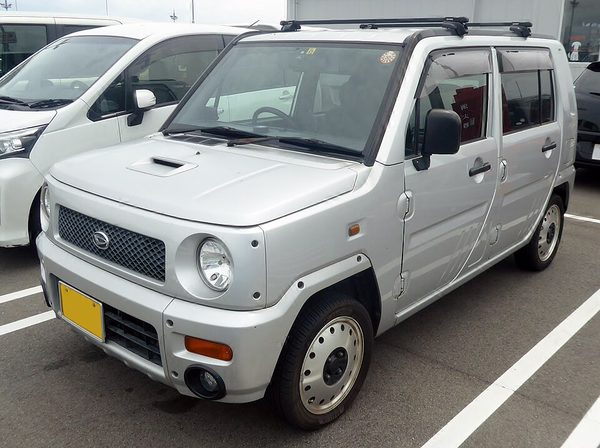 ネイキッド 初代 の正面写真