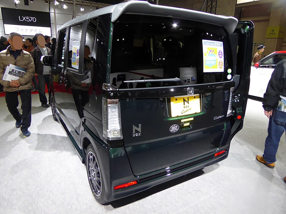 ホンダ N-BOX 初代 カスタム の写真