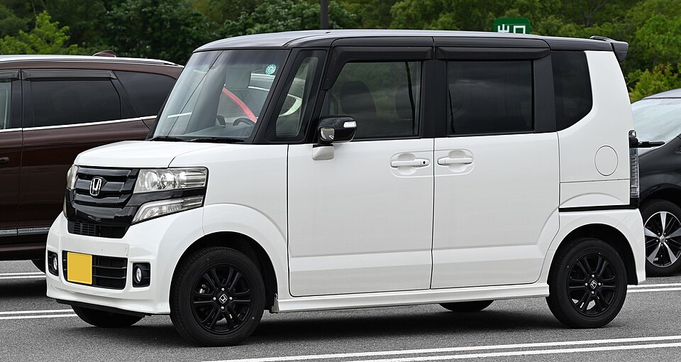 ホンダ N-BOX 初代 の外観写真