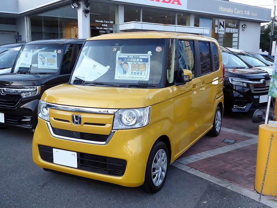 ホンダ N-BOX 2代目 の正面写真