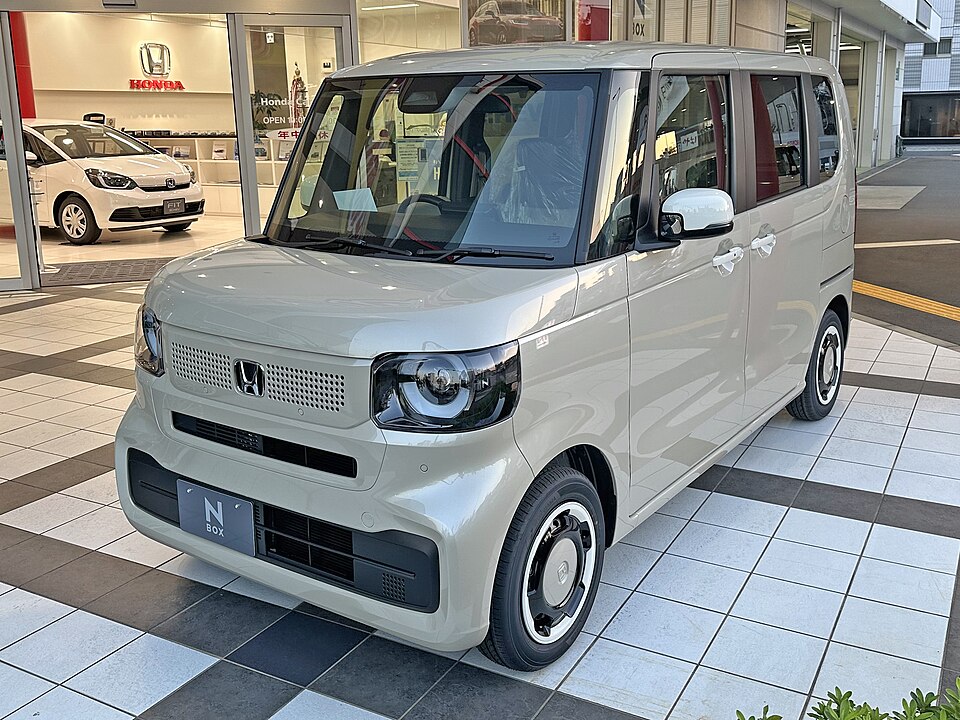 ホンダ N-BOX 3代目 標準 の写真