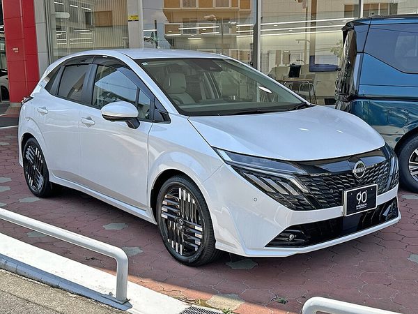 日産 ノート オーラ