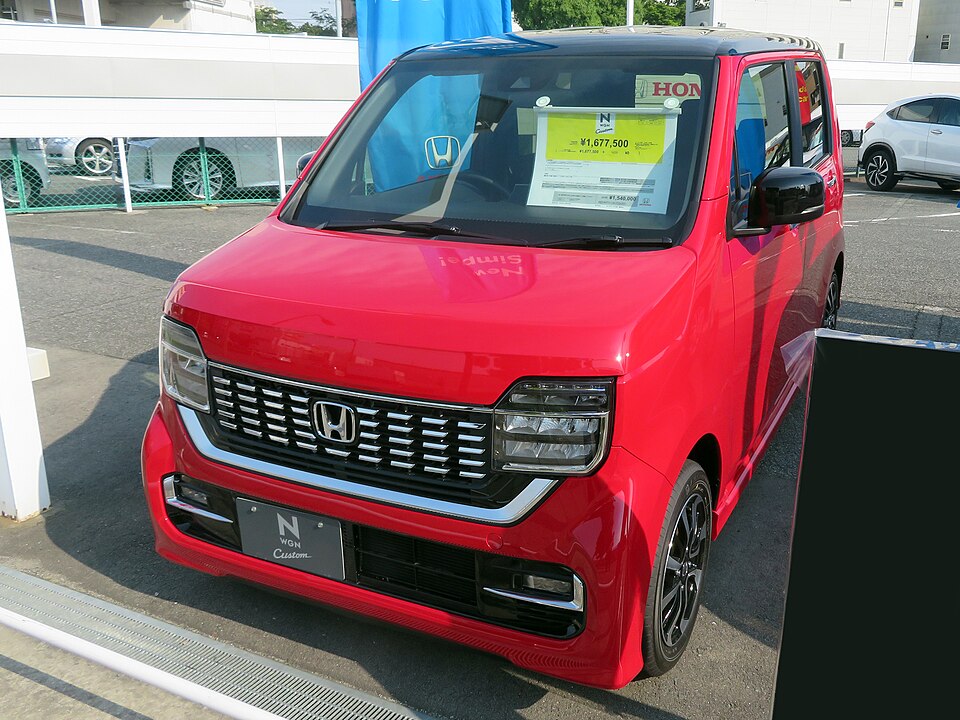 ホンダ N-WGN 2代目 の正面写真