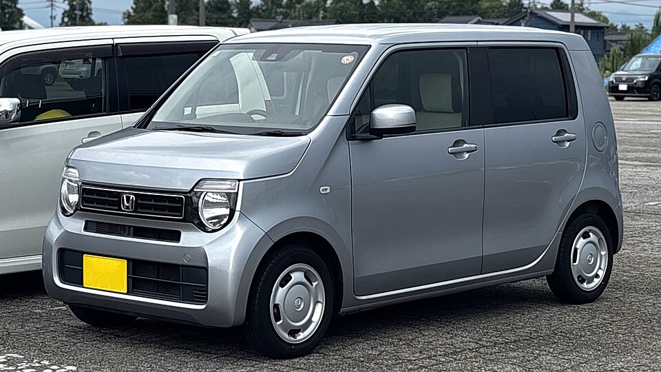 ホンダ N-WGN 2代目 の斜め前写真