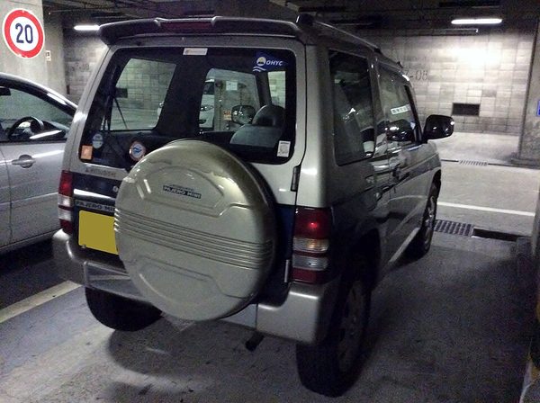 パジェロミニ 初代 の後方写真
