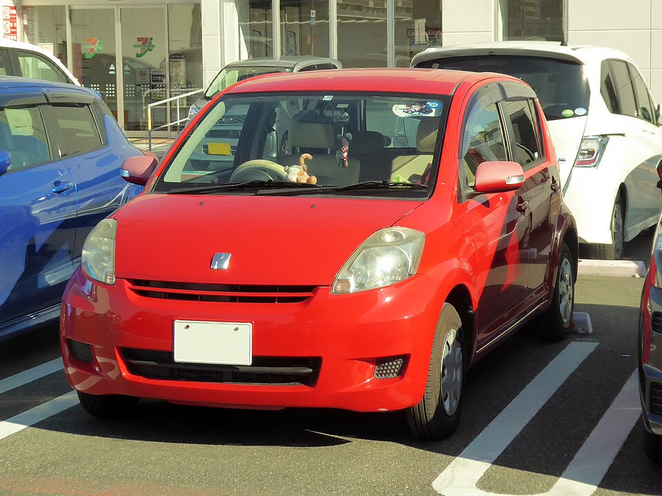 トヨタ パッソ 初代 通期 の写真